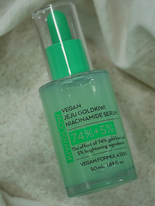 Vegan Jeju Gold Niacinamide Wrinkle Improvement Size 50ML