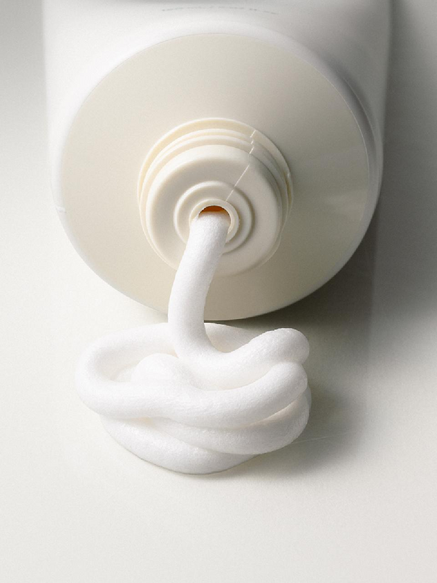 Mild Cypress 150ml Cleansing Foam
